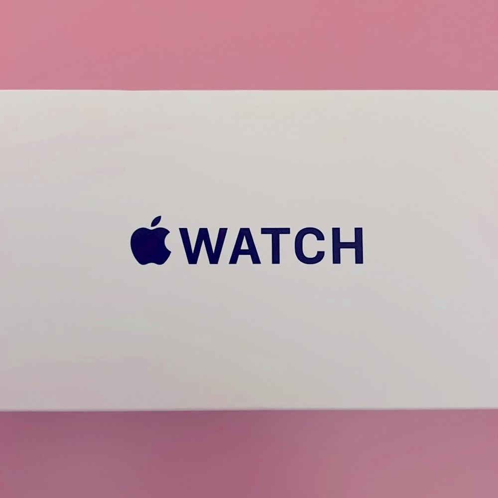 BRAND NEW/IN BOX APPLE WATCH SE 2ND GENERATION MIDNIGHT CASE AND BAND - S/M band